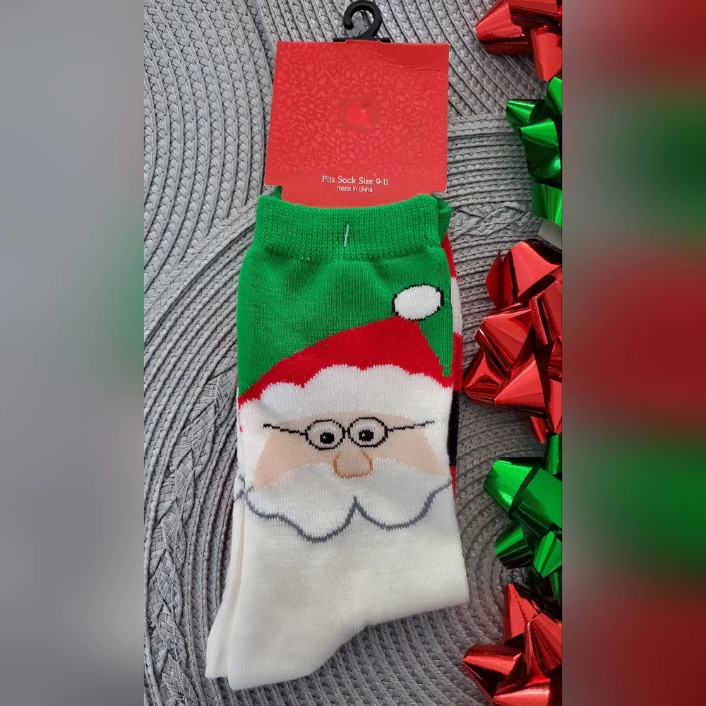 🎄NWT Christmas Socks - Set‎ of 2